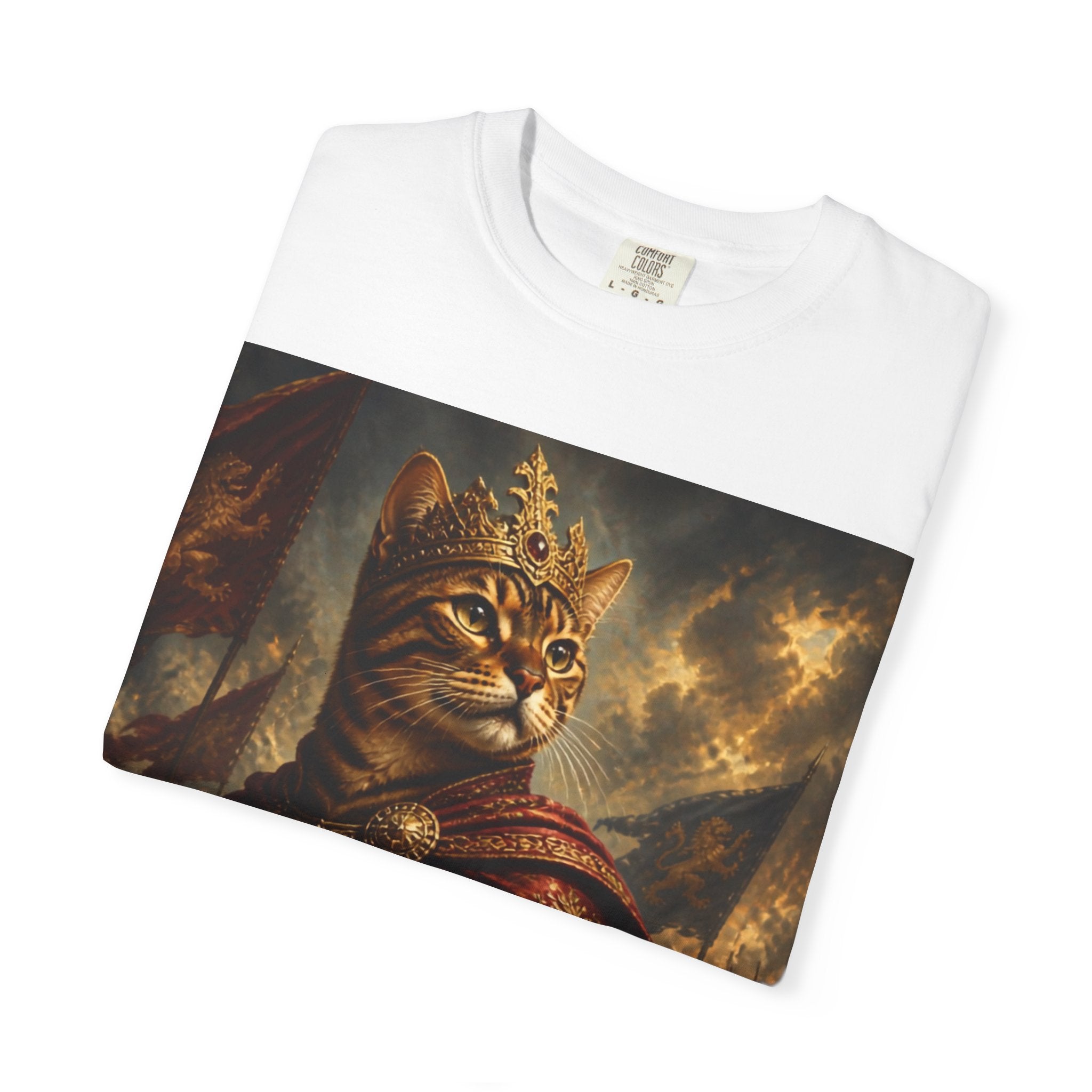 Regal Cat Knight T-Shirt – Medieval Feline Armor Art Tee